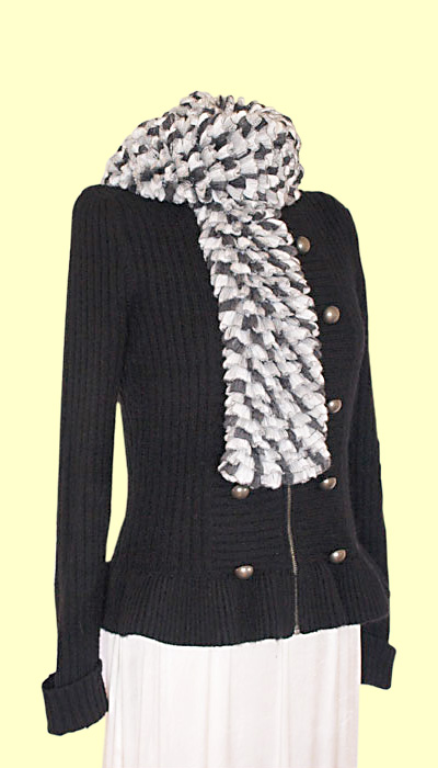Black,Grey and white frill scarf