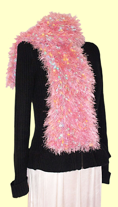 Big Pin hand knitted scarf